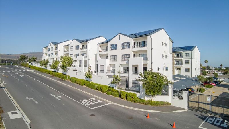 2 Bedroom Property for Sale in De Zicht Estate Western Cape